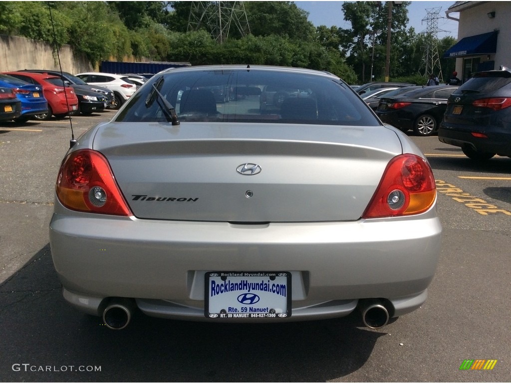2003 Tiburon  - Super Silver / Black photo #5