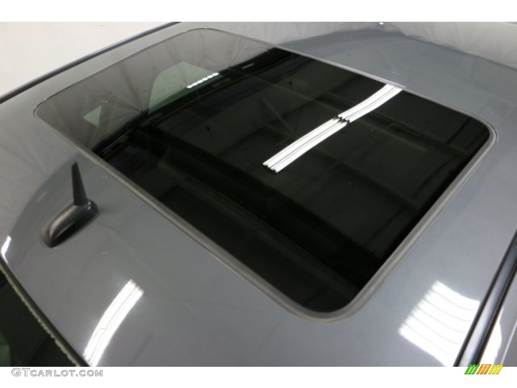 2007 Aura XE - Techno Gray Metallic / Gray photo #4