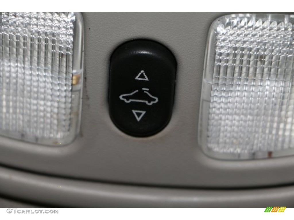 2007 Aura XE - Techno Gray Metallic / Gray photo #19