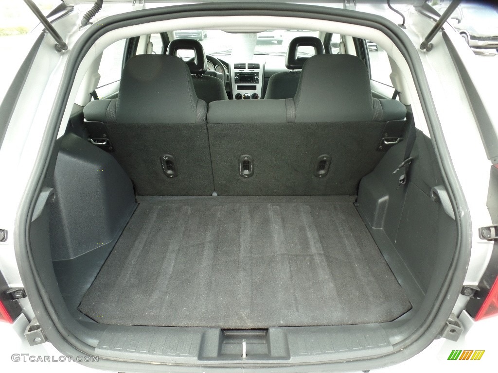 2009 Caliber SE - Bright Silver Metallic / Dark Slate Gray photo #7
