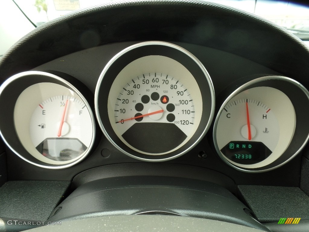 2009 Caliber SE - Bright Silver Metallic / Dark Slate Gray photo #19