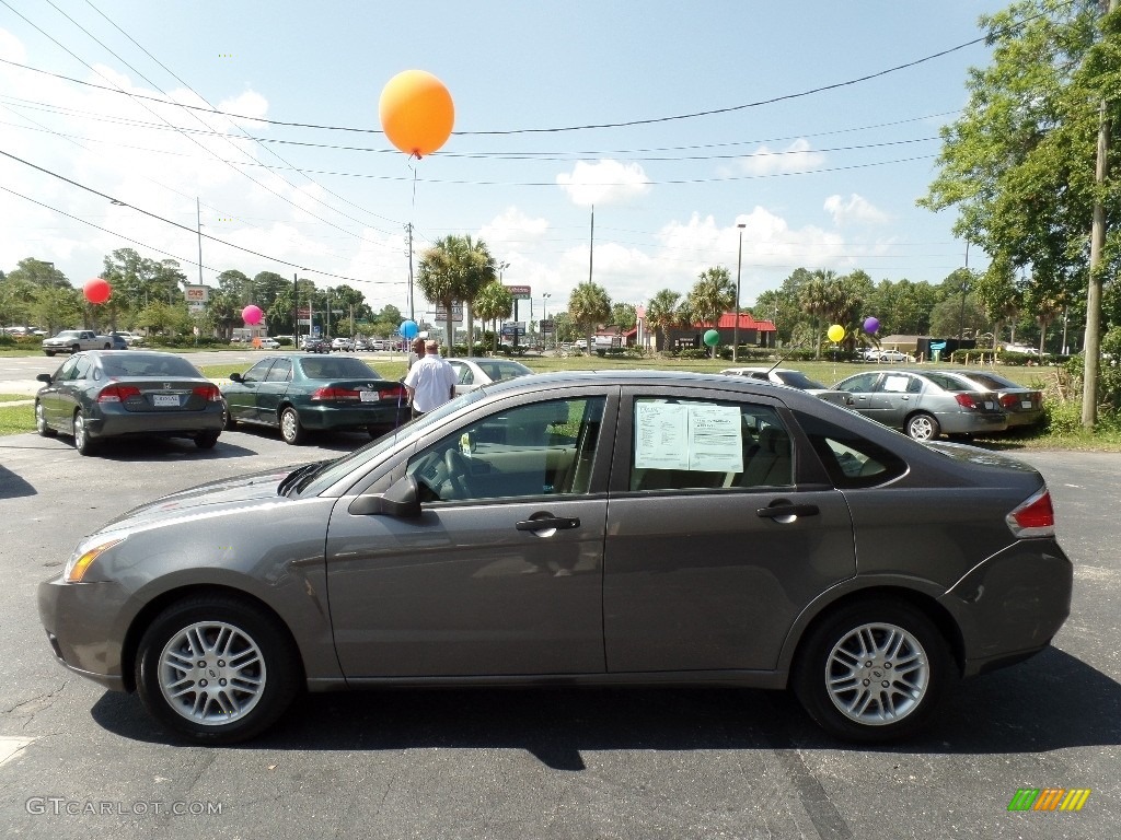 2011 Focus SE Sedan - Sterling Gray Metallic / Medium Stone photo #2