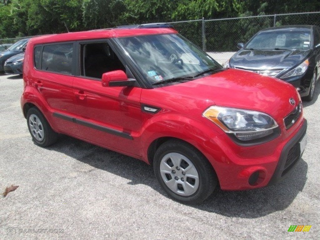 2013 Soul 1.6 - Molten Red / Black Cloth photo #2