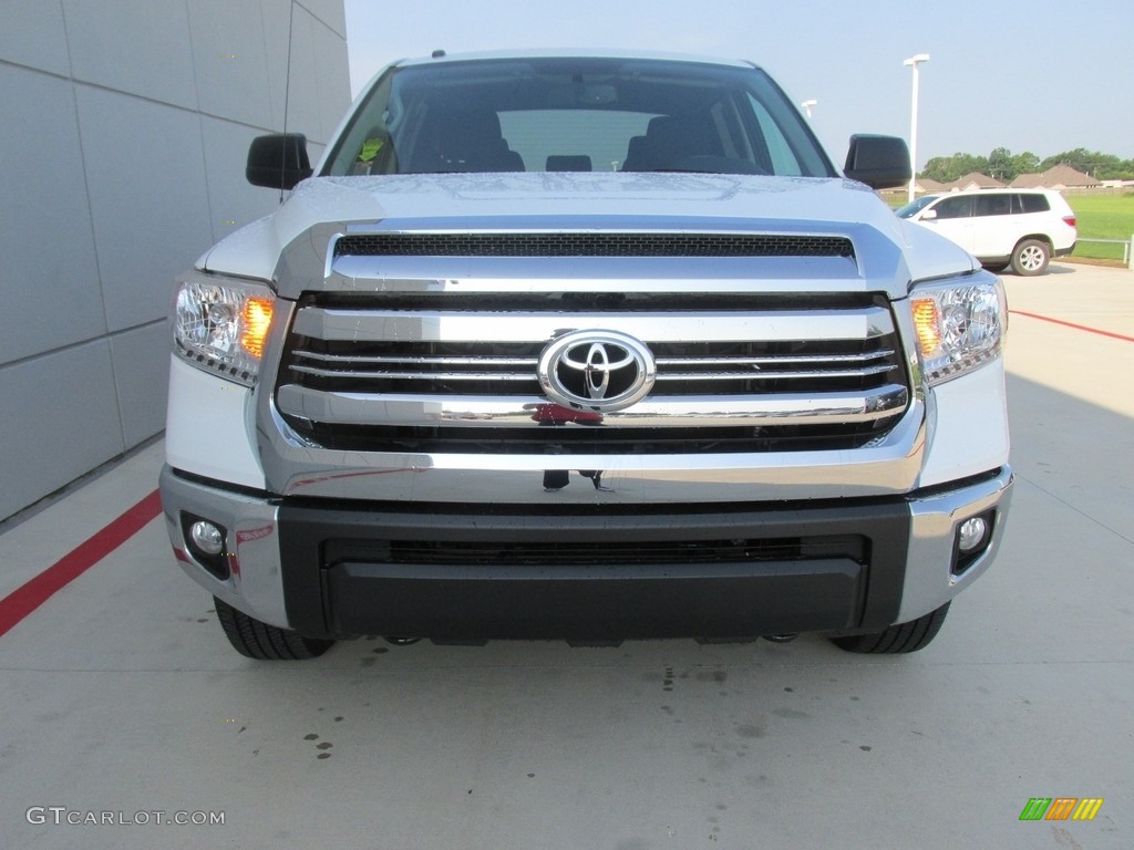 2016 Tundra SR5 CrewMax 4x4 - Super White / Graphite photo #8