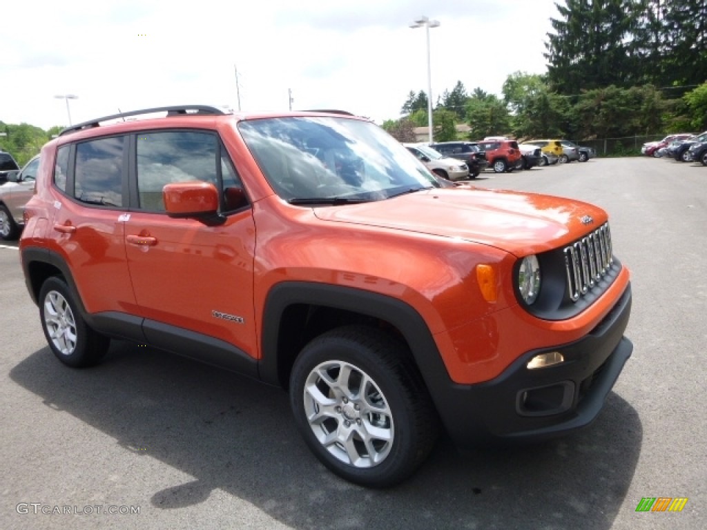 2016 Renegade Latitude 4x4 - Omaha Orange / Bark Brown/Ski Grey photo #10