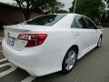 Super White - Camry SE Photo No. 5