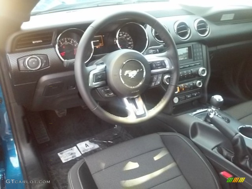 Ebony Interior 2017 Ford Mustang V6 Coupe Photo #114030681