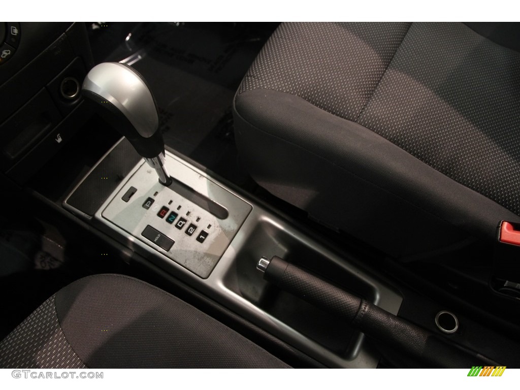 2010 Aveo LT Sedan - Summit White / Charcoal photo #11