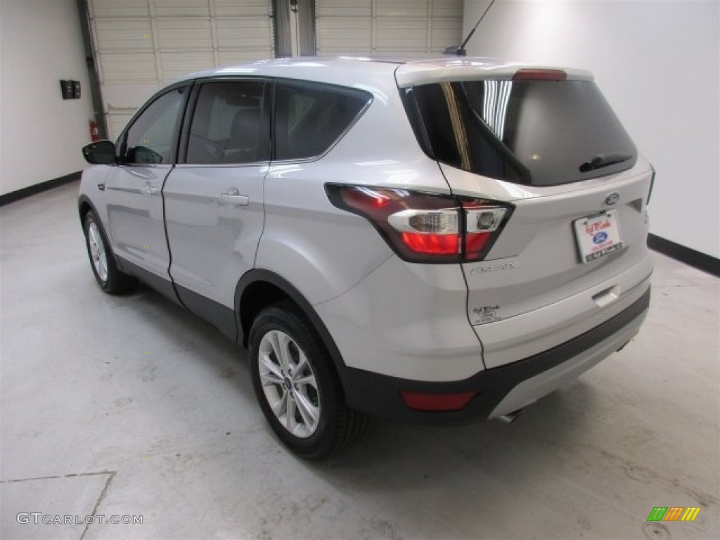 2017 Escape SE - Ingot Silver / Medium Light Stone photo #5