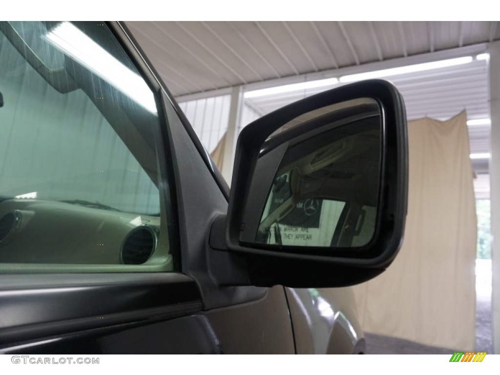 2003 Expedition XLT 4x4 - Black Clearcoat / Flint Grey photo #58