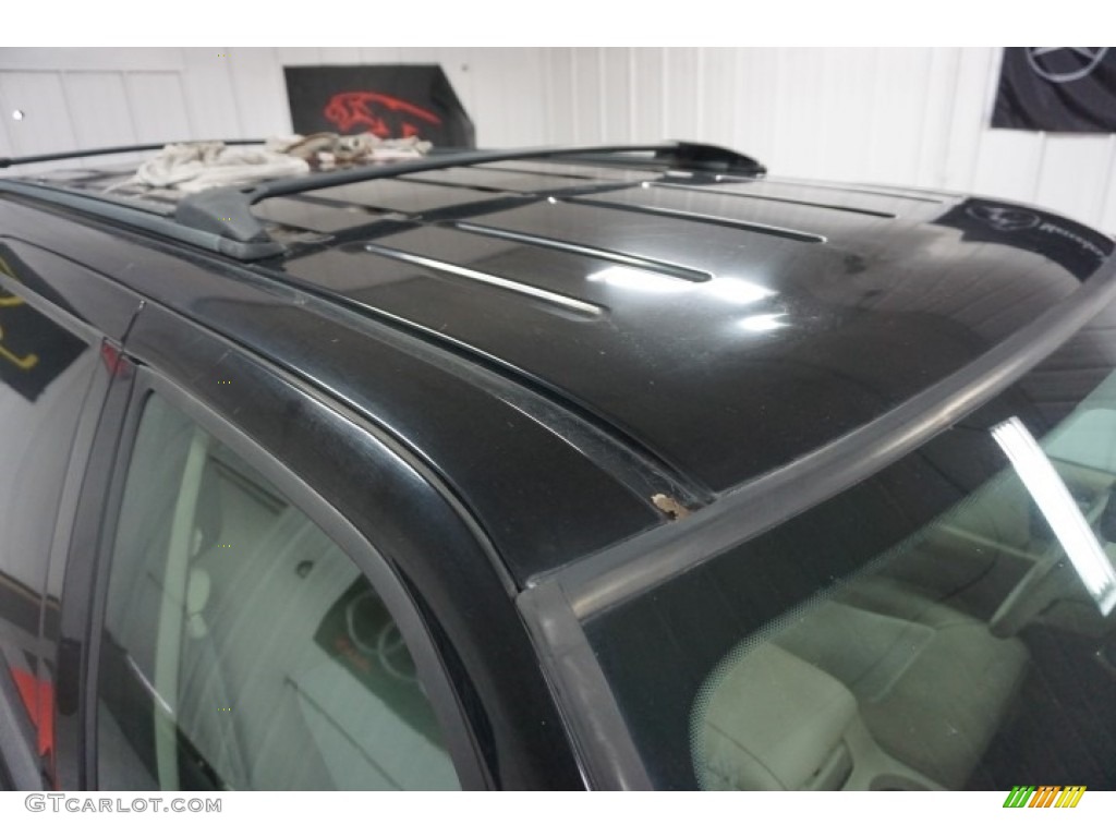 2003 Expedition XLT 4x4 - Black Clearcoat / Flint Grey photo #92