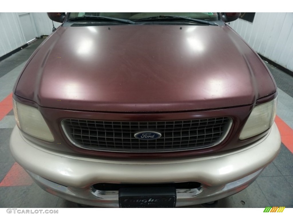 1998 Expedition Eddie Bauer 4x4 - Dark Toreador Red Metallic / Medium Prairie Tan photo #60