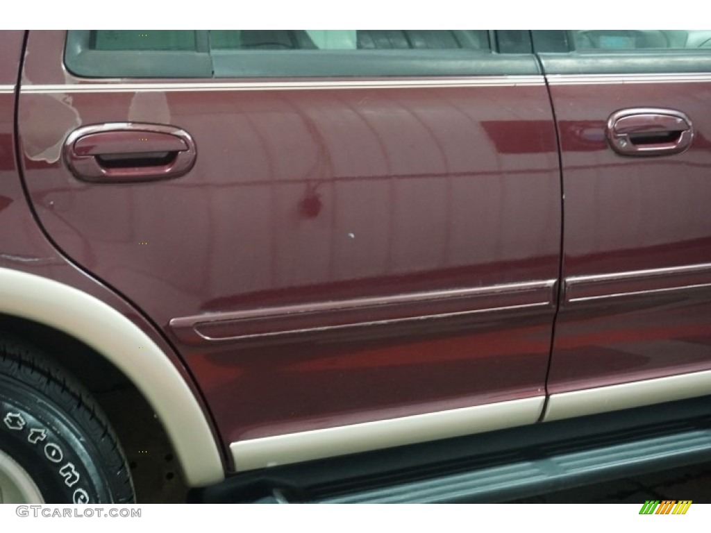 1998 Expedition Eddie Bauer 4x4 - Dark Toreador Red Metallic / Medium Prairie Tan photo #71
