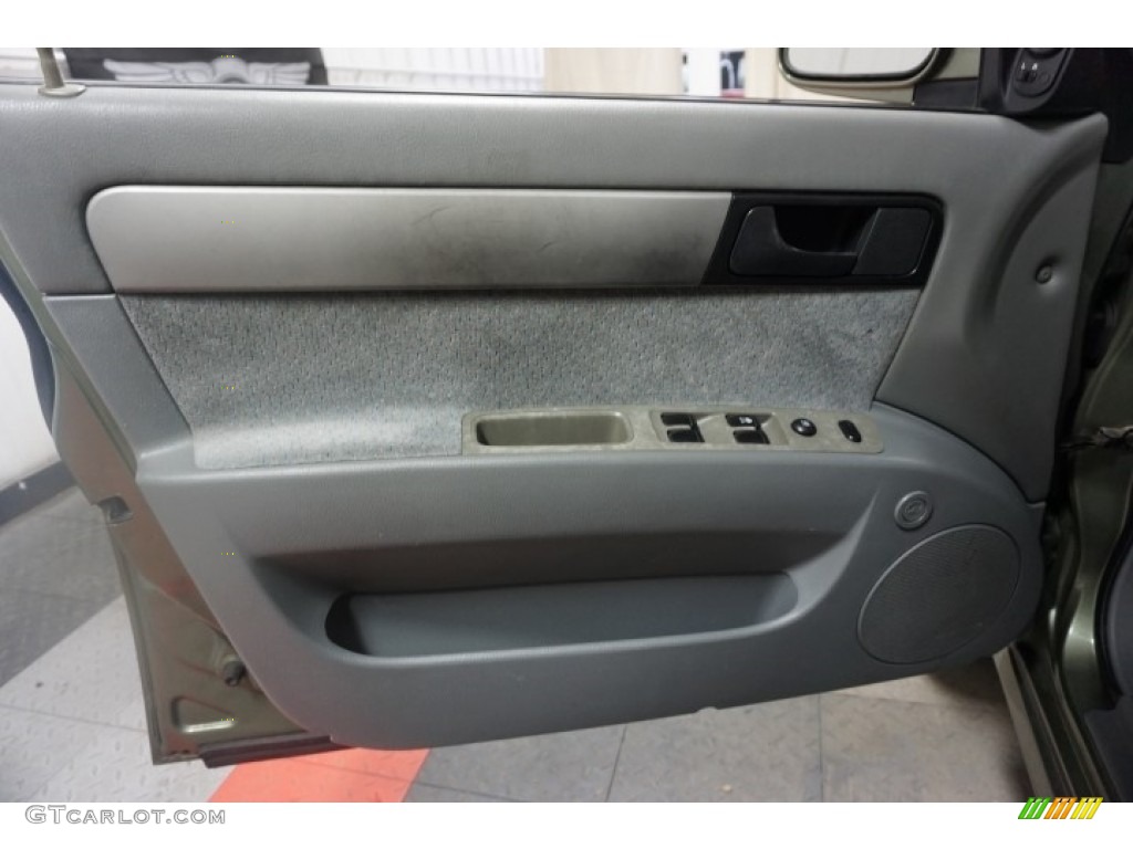 2004 Forenza S - Desert Green Metallic / Gray photo #12