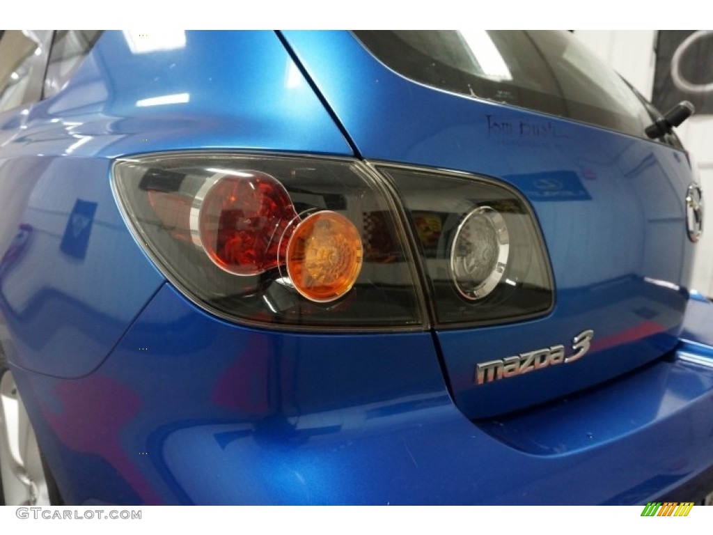 2005 MAZDA3 s Hatchback - Strato Blue Mica / Black/Blue photo #63