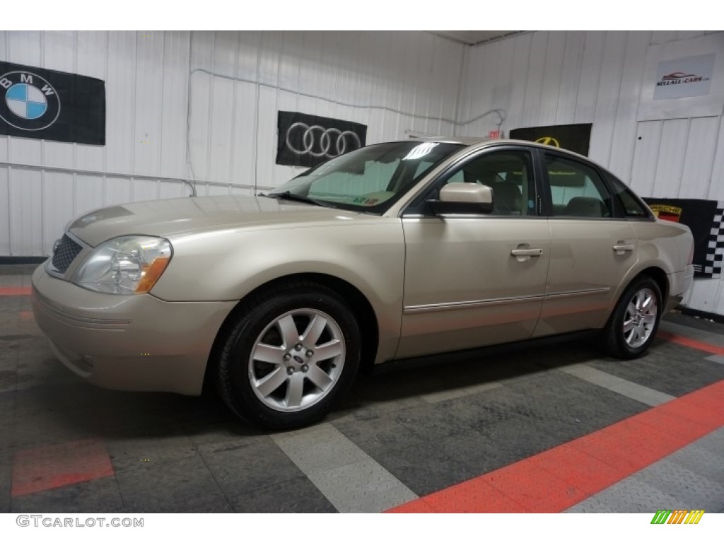 2006 Five Hundred SEL - Pueblo Gold Metallic / Pebble Beige photo #2