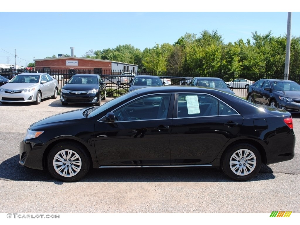 2014 Camry LE - Attitude Black Metallic / Ivory photo #2