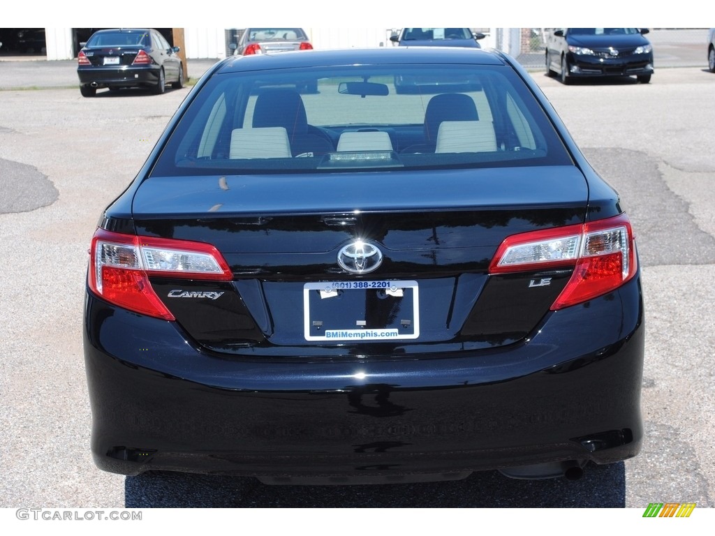 2014 Camry LE - Attitude Black Metallic / Ivory photo #4