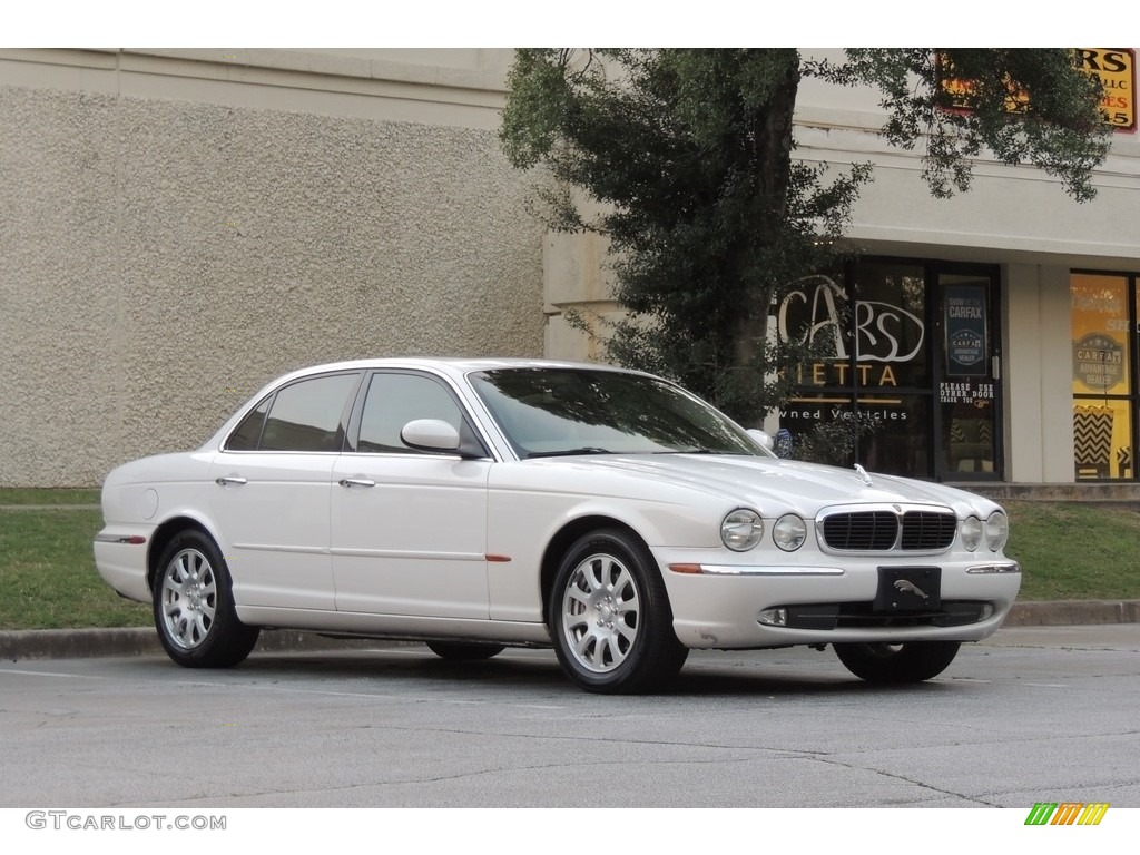 2004 XJ XJ8 - White Onyx / Sand photo #6