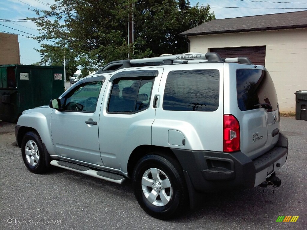 2010 Xterra S - Silver Lightning Metallic / Gray photo #6