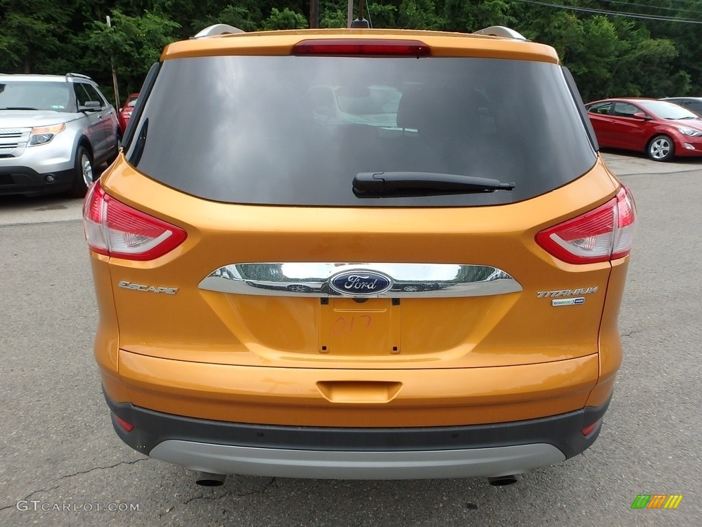 2016 Escape Titanium 4WD - Electric Spice Metallic / Charcoal Black photo #3