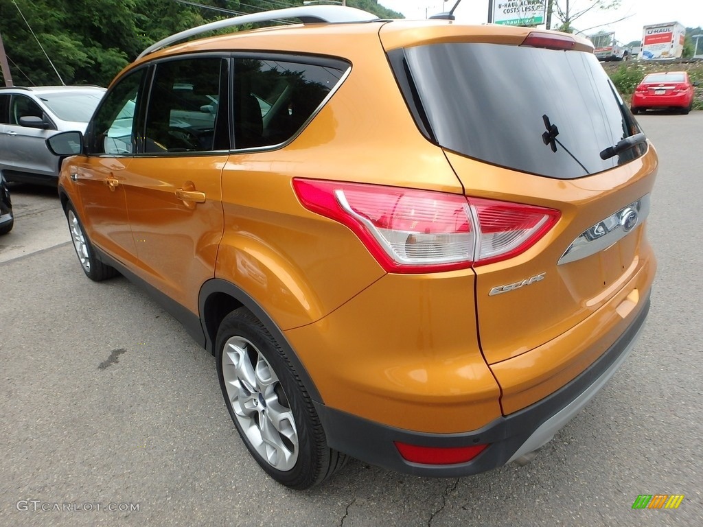 2016 Escape Titanium 4WD - Electric Spice Metallic / Charcoal Black photo #4