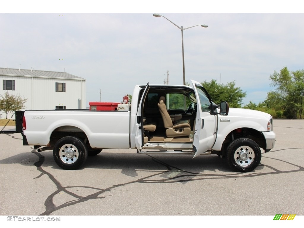 2007 F250 Super Duty XLT SuperCab 4x4 - Oxford White Clearcoat / Tan photo #29