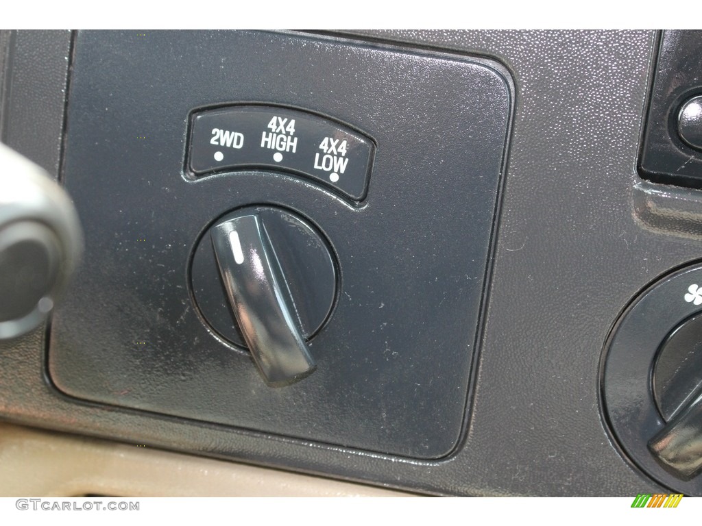 2007 F250 Super Duty XLT SuperCab 4x4 - Oxford White Clearcoat / Tan photo #43