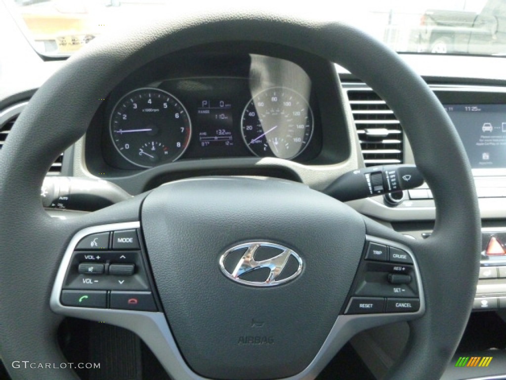 2017 Elantra SE - Gray / Black photo #16