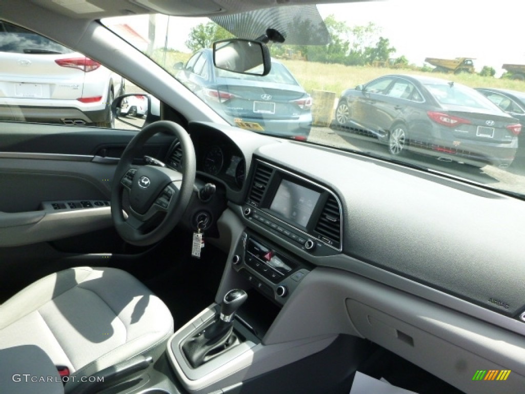 2017 Elantra SE - Silver / Gray photo #4