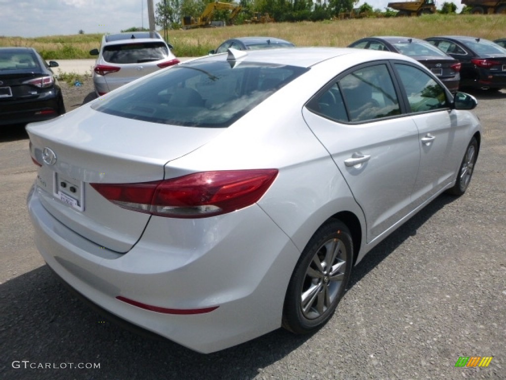 2017 Elantra SE - Silver / Gray photo #7