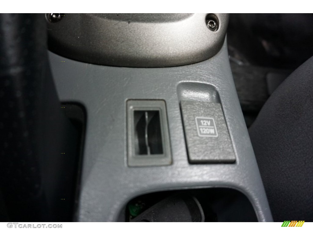 2003 RAV4  - Black / Gray photo #40