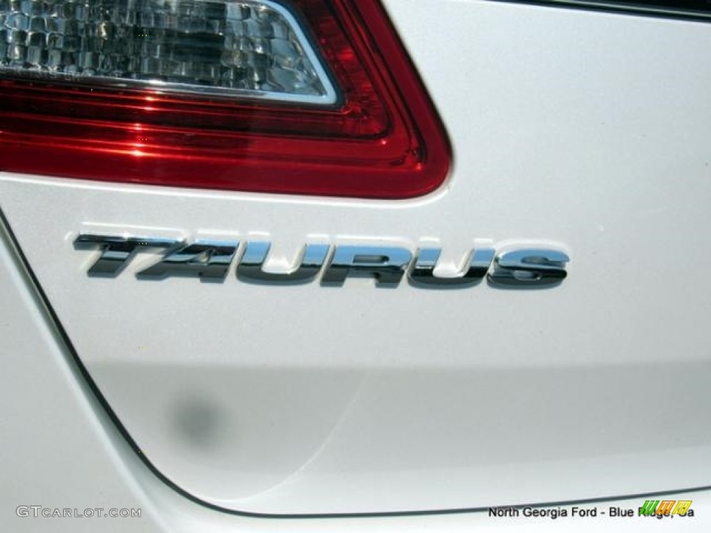 2013 Taurus Limited - White Platinum Tri-Coat / Dune photo #38