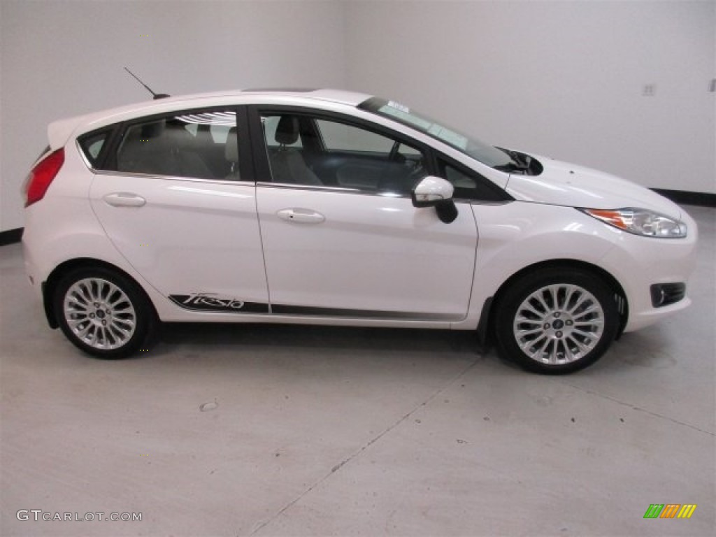 2016 Fiesta Titanium Hatchback - White Platinum Metallic Tri-coat / Medium Light Stone photo #8