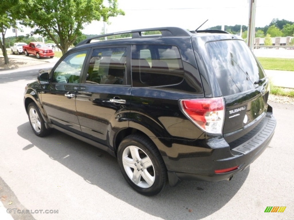 2010 Forester 2.5 X Limited - Obsidian Black Pearl / Black photo #12