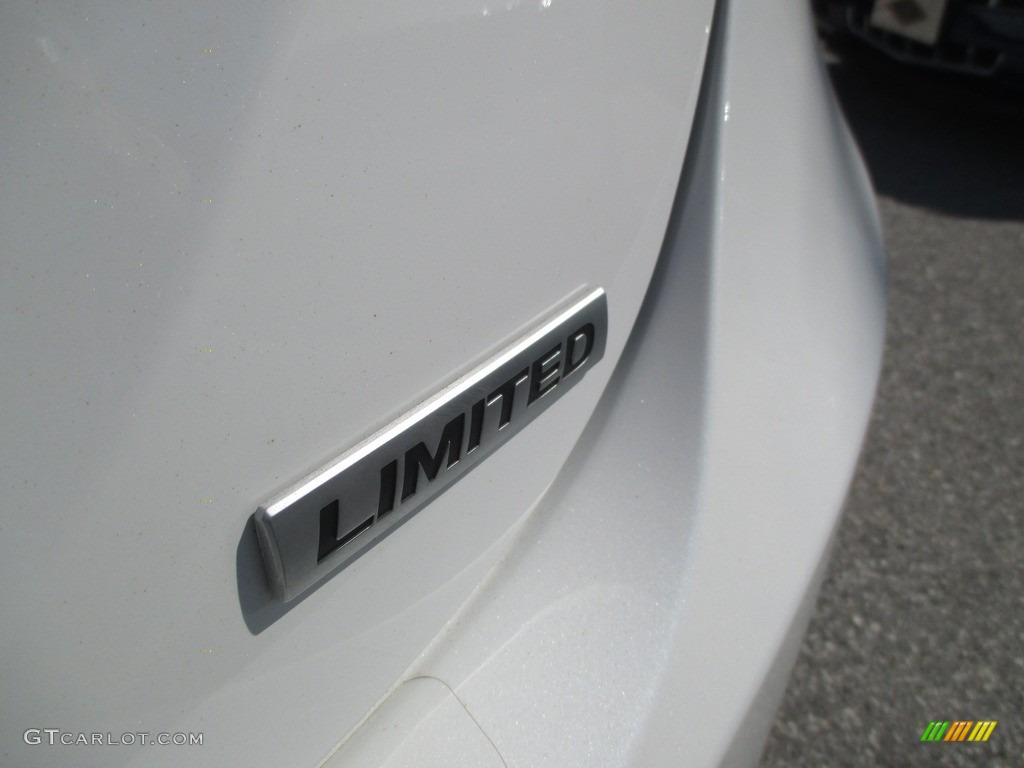 2012 Elantra Limited - Shimmering White / Beige photo #40