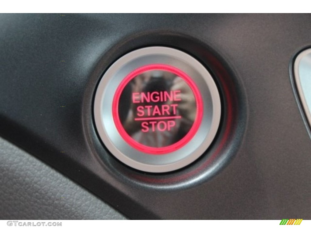 2017 Honda Ridgeline RTL-T Controls Photo #114092924