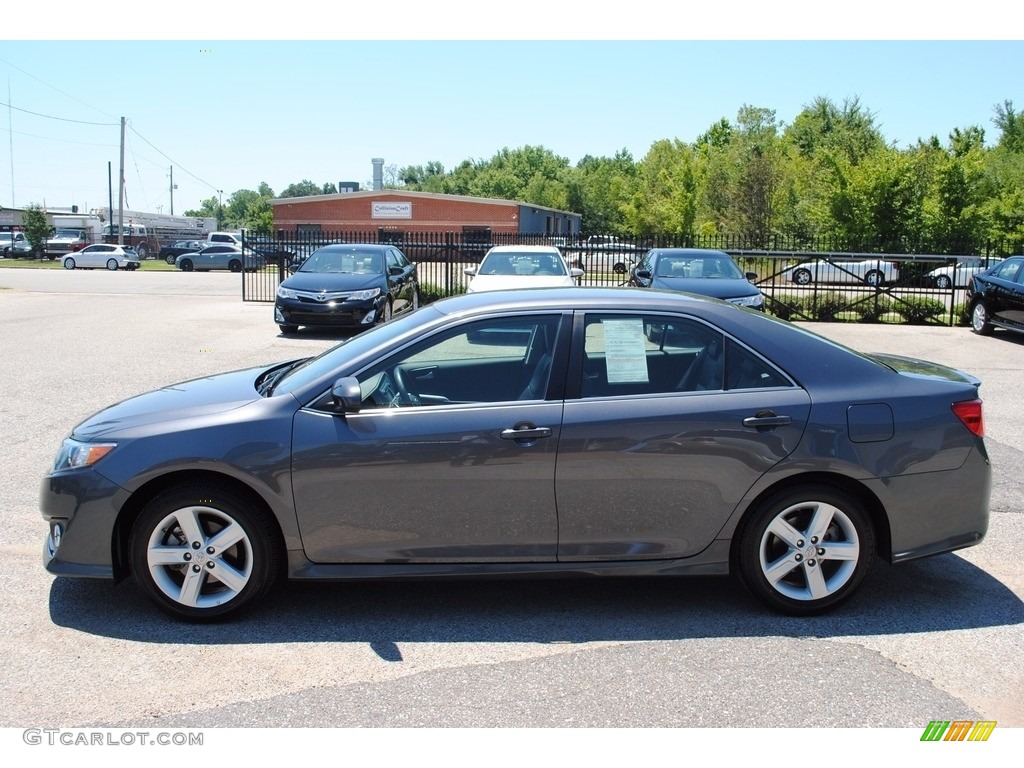 2014 Camry SE - Magnetic Gray Metallic / Black/Ash photo #2