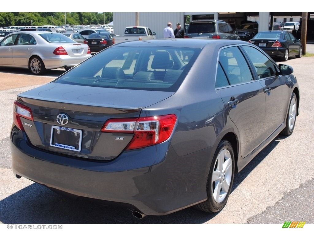 2014 Camry SE - Magnetic Gray Metallic / Black/Ash photo #5