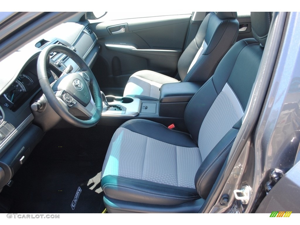2014 Camry SE - Magnetic Gray Metallic / Black/Ash photo #11