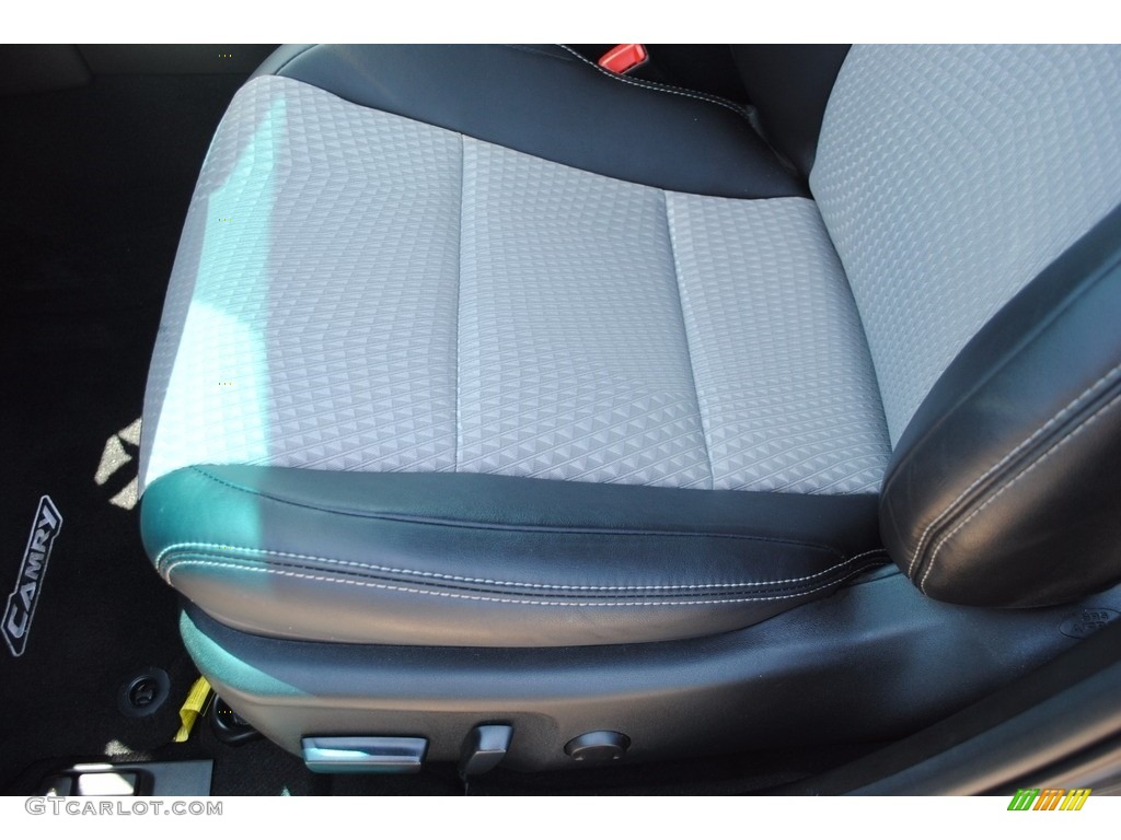 2014 Camry SE - Magnetic Gray Metallic / Black/Ash photo #12