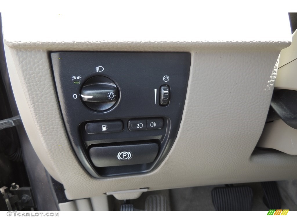 2005 XC90 V8 AWD - Titanium Gray Metallic / Taupe/Light Taupe photo #13