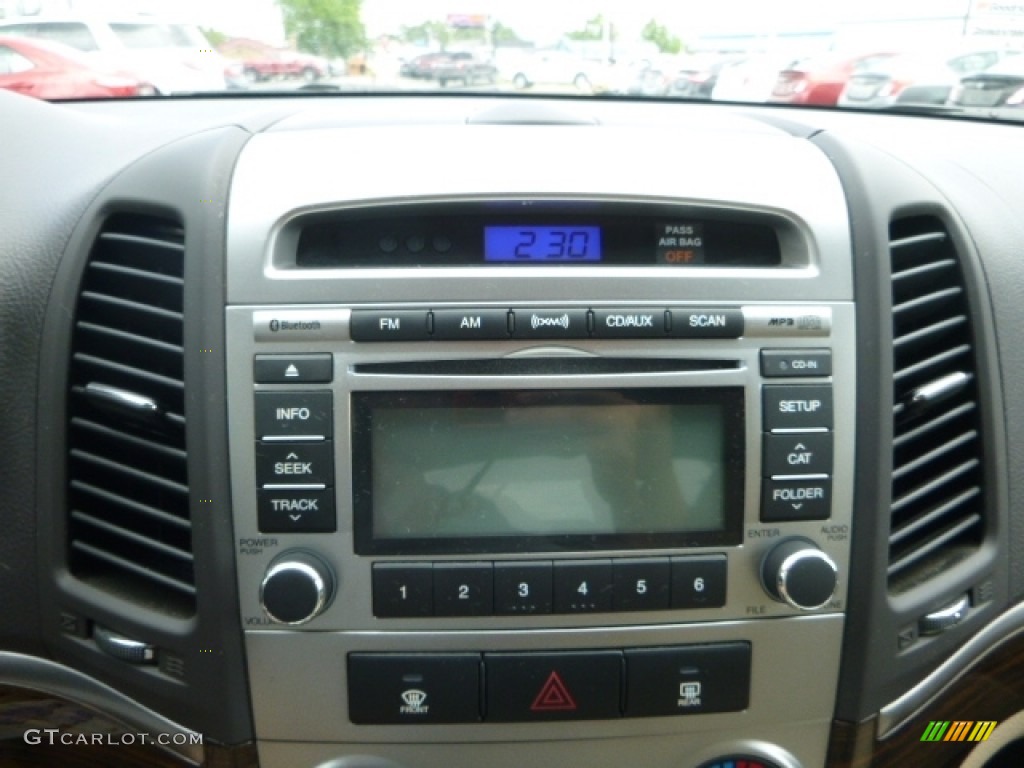 2012 Santa Fe GLS V6 AWD - Glacier White / Beige photo #21