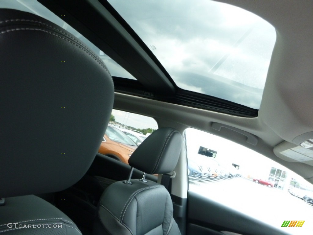 2016 Murano Platinum AWD - Cayenne Red / Graphite photo #5