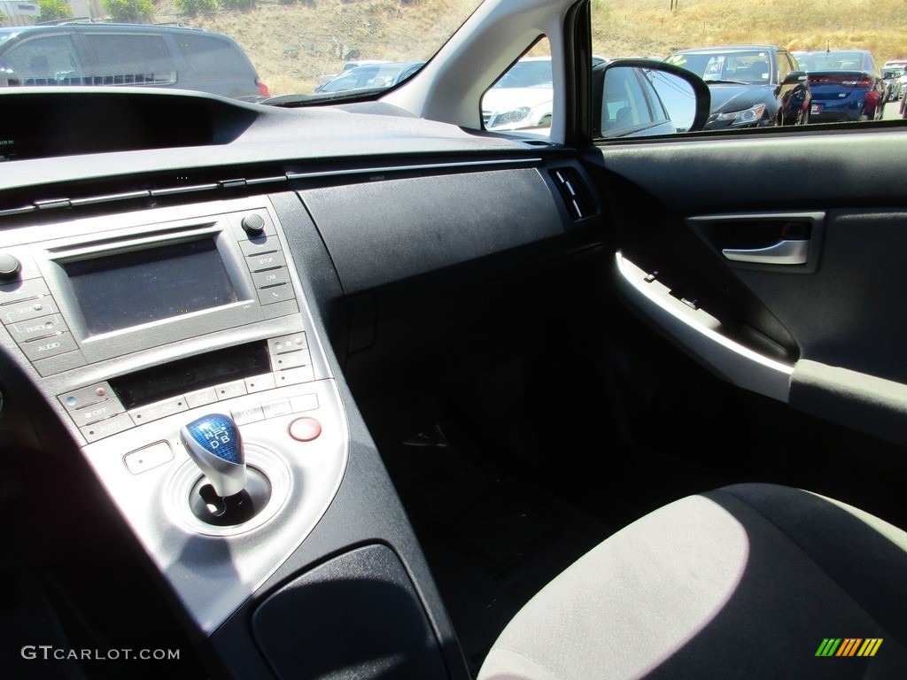 2015 Prius Two Hybrid - Black / Dark Gray photo #14