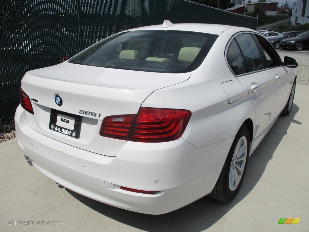 2016 5 Series 528i xDrive Sedan - Alpine White / Venetian Beige/Black photo #4