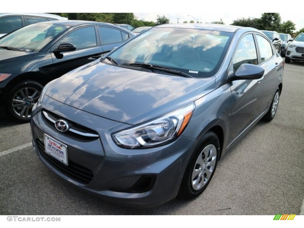 2016 Accent SE Sedan - Triathlon Gray / Gray photo #1