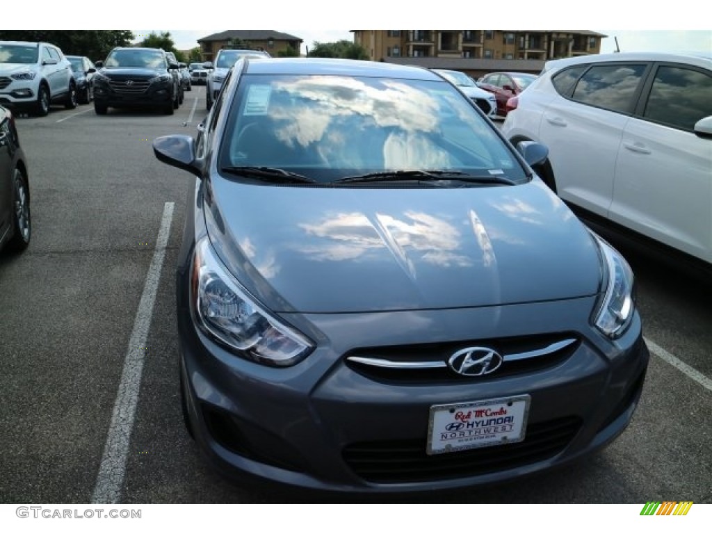 2016 Accent SE Sedan - Triathlon Gray / Gray photo #2