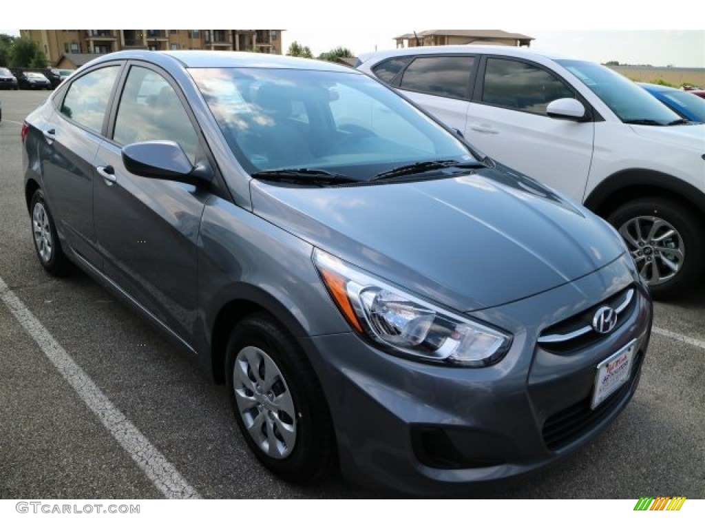 2016 Accent SE Sedan - Triathlon Gray / Gray photo #3