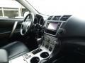 Black - Highlander SE 4WD Photo No. 11